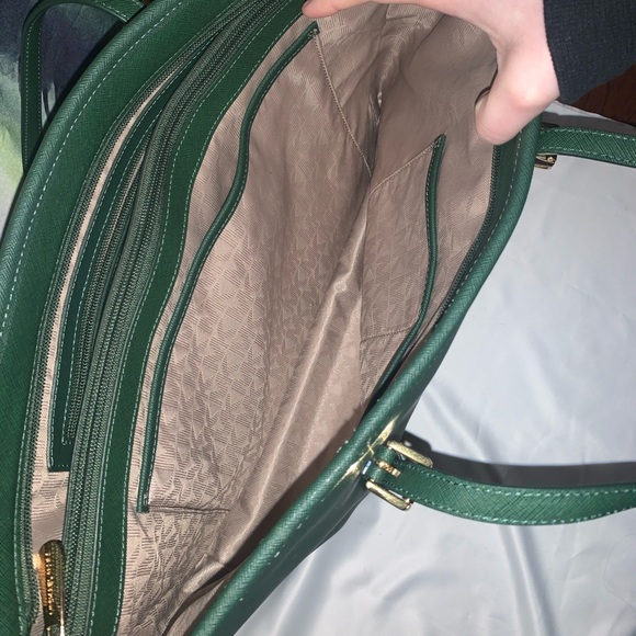 Michael Kors Large Tote - Picture 2 of 4